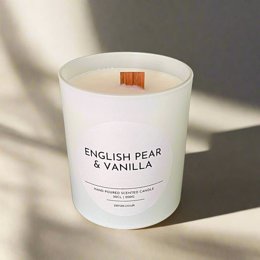 Large English Pear & Vanilla wooden wick candle